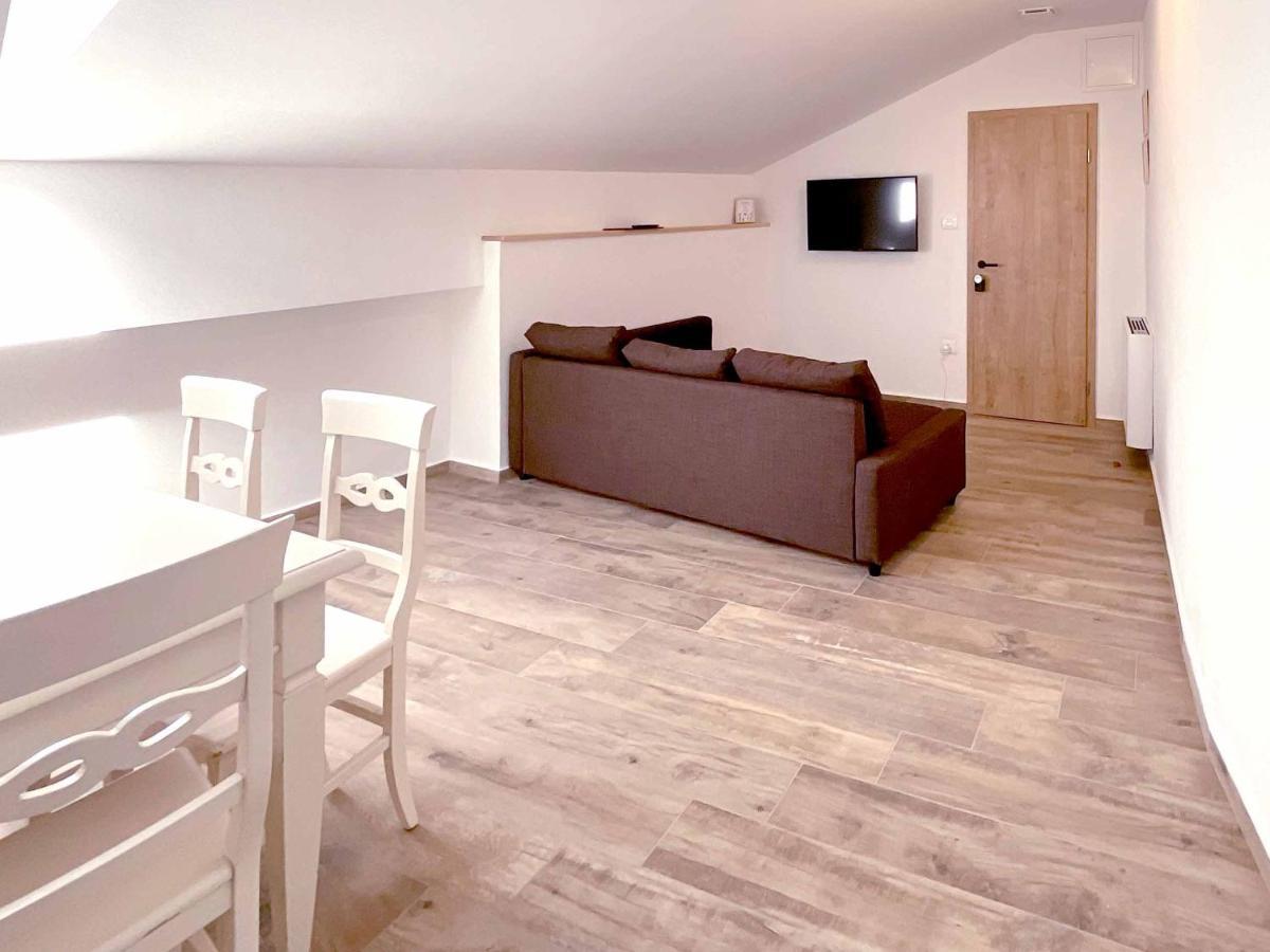 Soca Guesthouse Kanal Exteriör bild